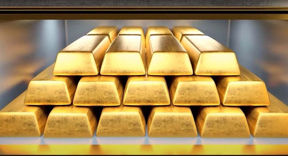 美国PCE数据前金价跌破3300关口，技术破位下行但降息预期仍提供支撑